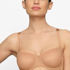 NWT SKIMS No Show Molded Unlined Balconette Bra w/ Underwire 36DD in Sienna Nude